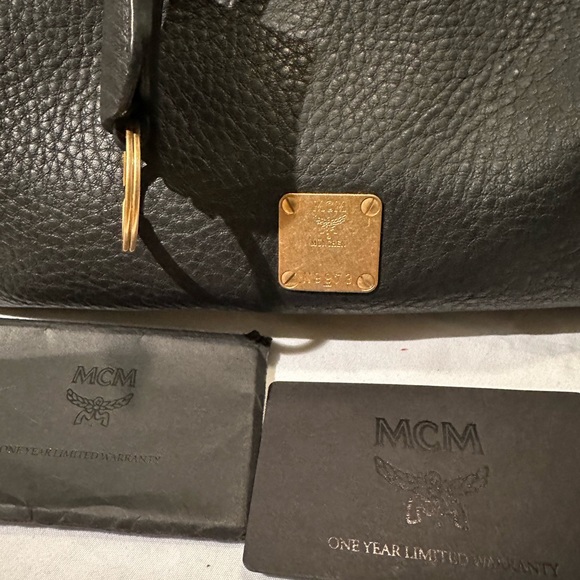 AUTHENTIC MCM LEATHER 2 WAY CROSSBODY BLACK - Picture 14 of 16